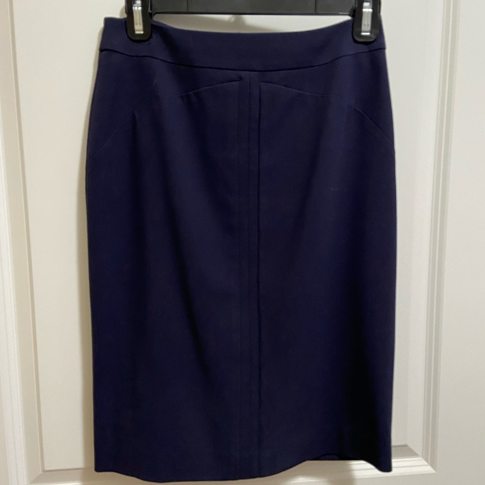 Antonio Melani Size 2 Navy Suit Pencil Skirt, great condition